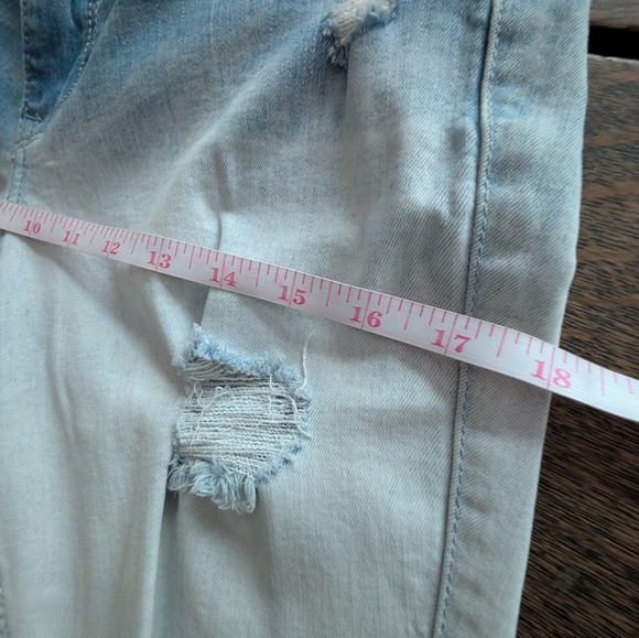 Hollister skinny distressed jeans - Picture 5 of 8
